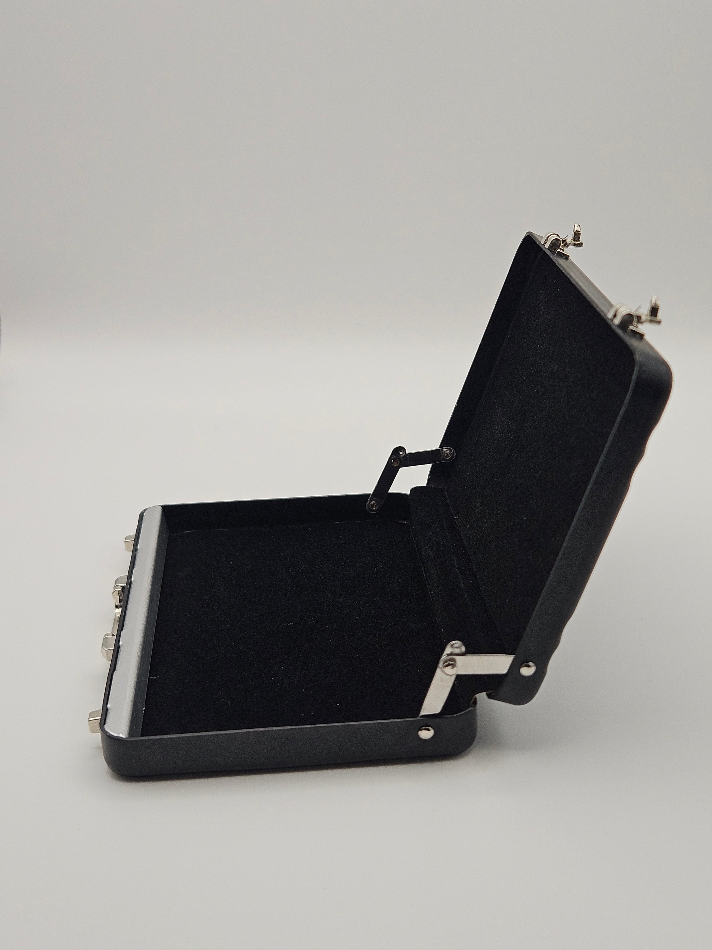 Mini Briefcase Cardholder solo