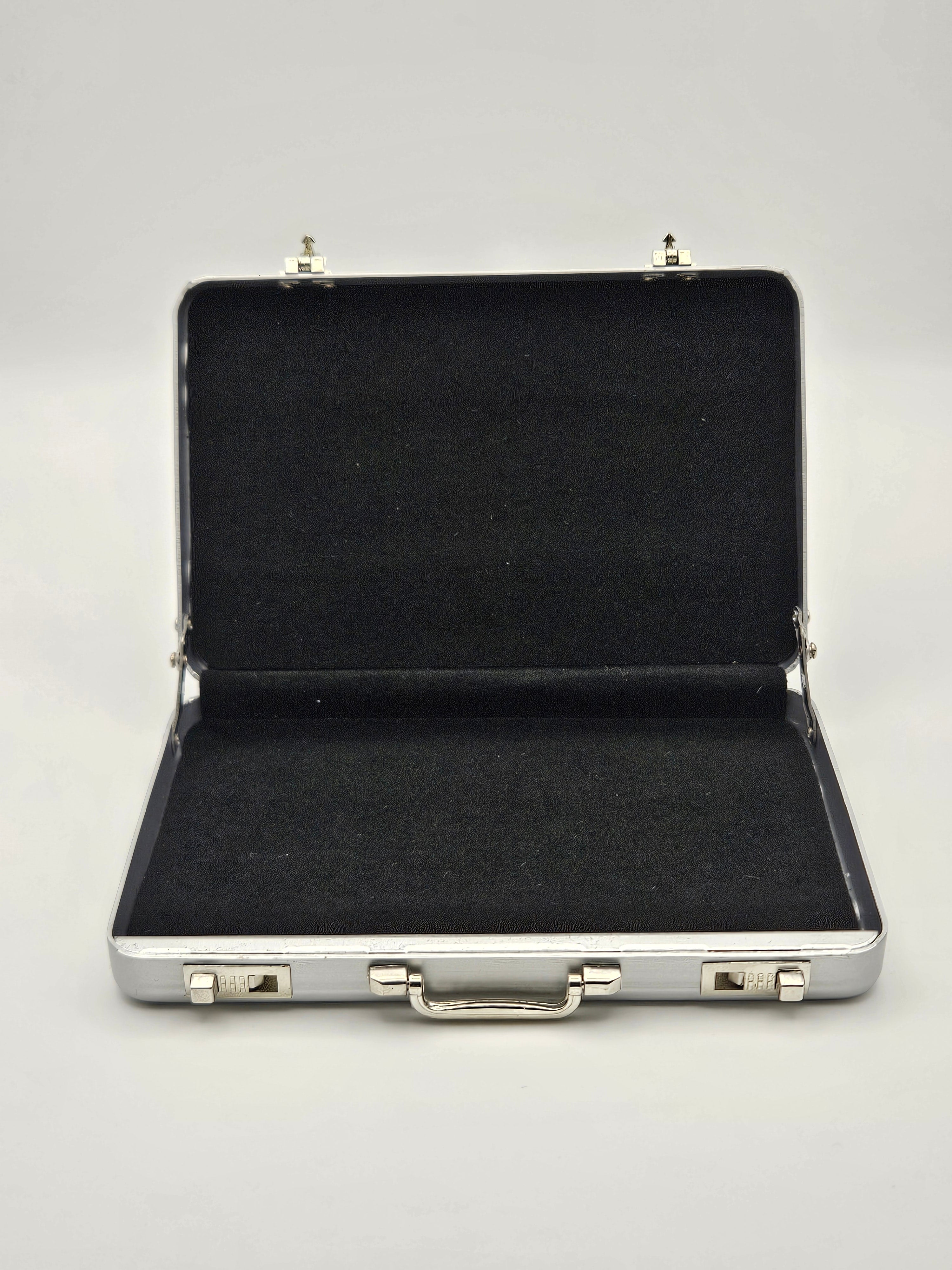 Mini Briefcase Cardholder solo